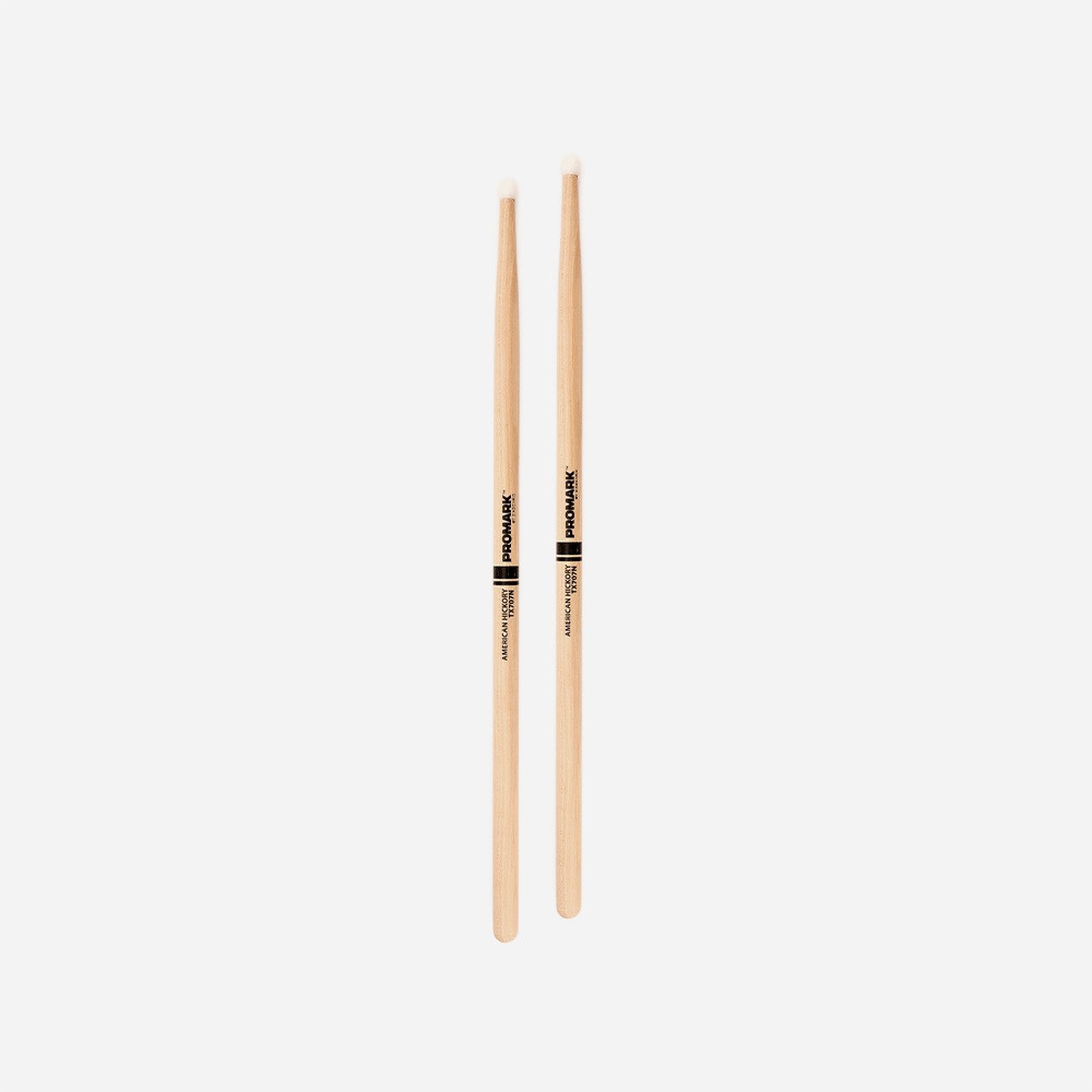 PROMARK - TX707N, Baguettes Batterie "Classic 707" en Hickory Olive en Nylon