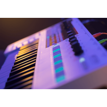 Arturia - KEYSTEP PRO, Clavier maître 37 touches avec séquenceur