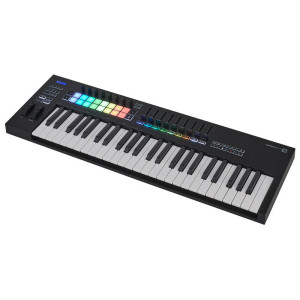 Novation - LAUNCHKEY 49 MK3, Clavier maître mini touches 49 notes, 16 pads