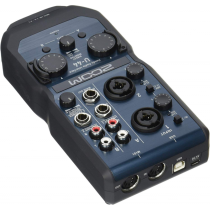 Zoom - U-44, Interface audio USB