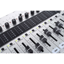 Zoom - R24, Interface, enregistreur et mixeur, 24 pistes, 8 canaux