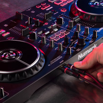 Numark - Mixtrack Pro III, Contrôleur DJ USB 2 voies Numark - Mixtrack Pro III, Contrôleur DJ USB 2 voies
