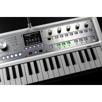 Korg - MICROKORG, Analog Modeling Synthesizer