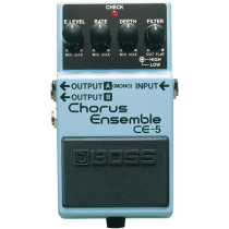 Boss – CE-5, Pédale Chorus Ensemble stéréo