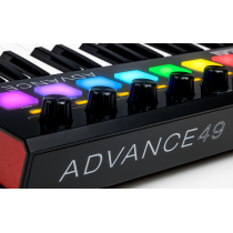 AKAI - ADVANCE 49,  USB MIDI 49 notes écran 8 pads