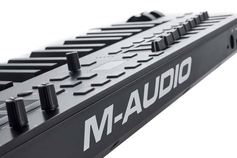 M-Audio - OXYGEN PRO 49, USB MIDI Keyboad 49 Keys, 16 Pads